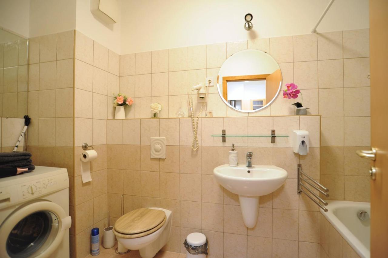 Lovely Apartment In The Heart Of Βουδαπέστη Εξωτερικό φωτογραφία